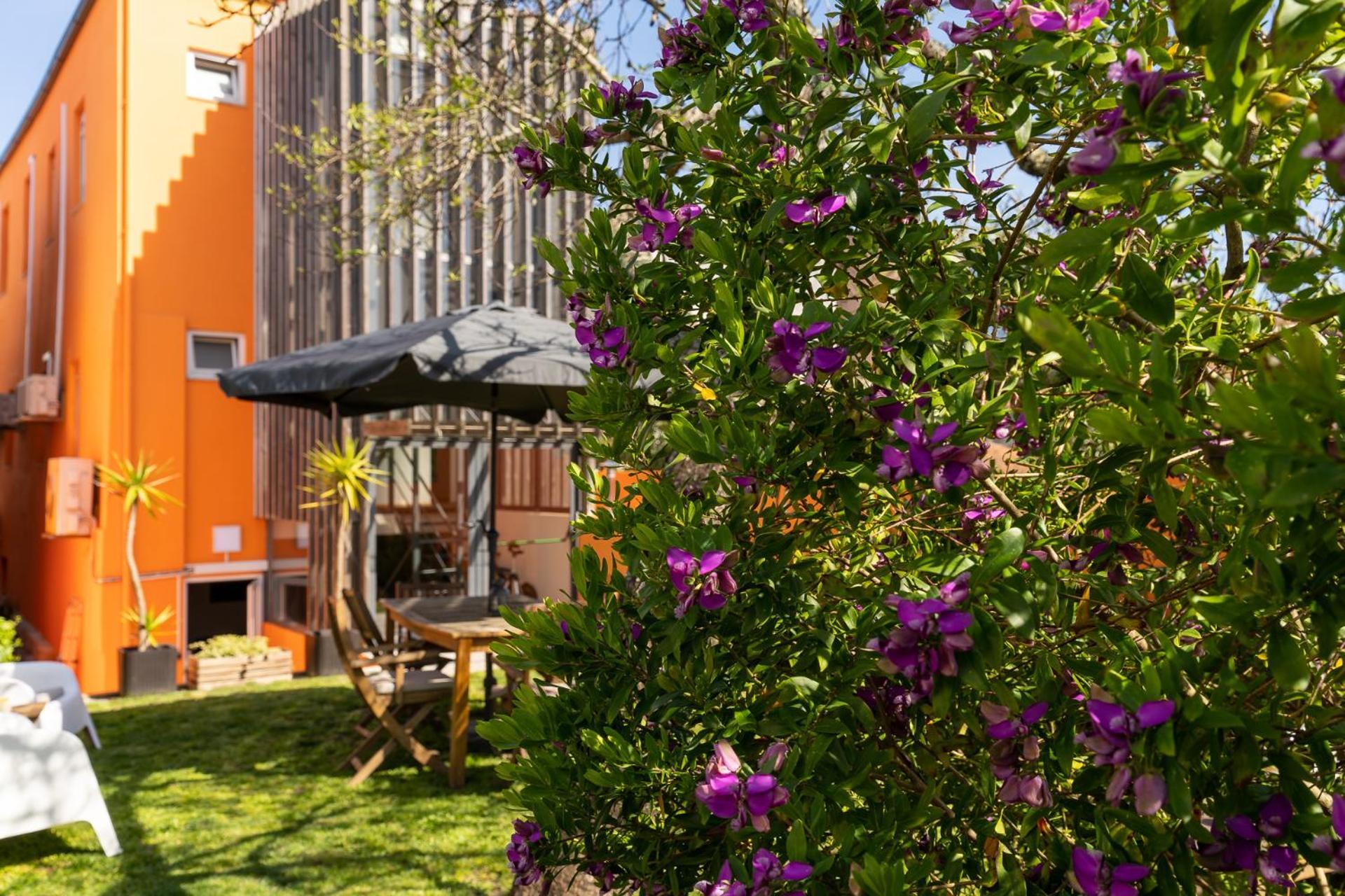 Hostal Peach & Oporto