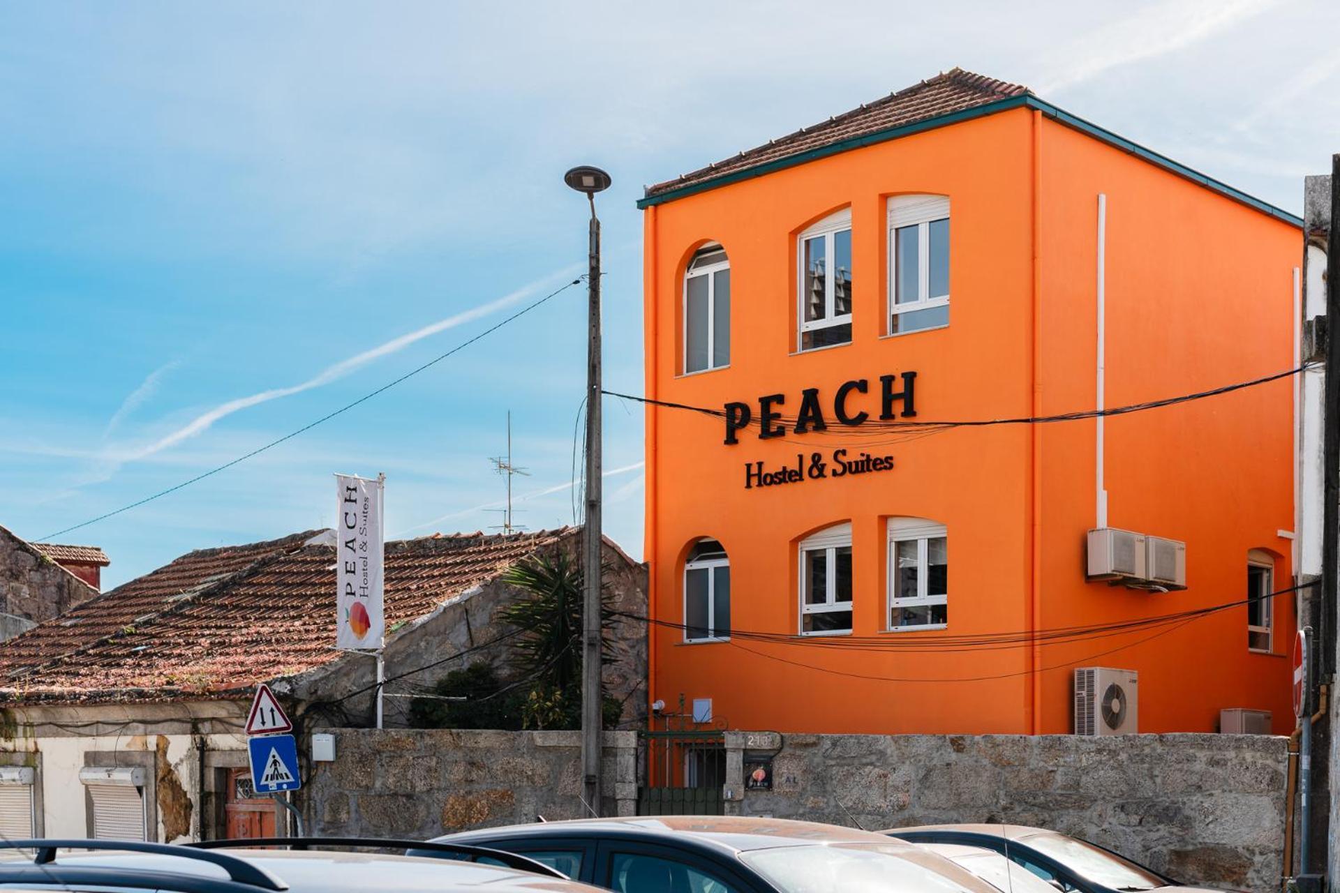 Hostal Peach & Oporto